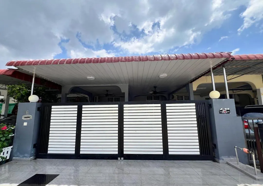 Holiday home De Raisha Homestay Butterworth